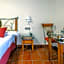 Hotel H28 Camas