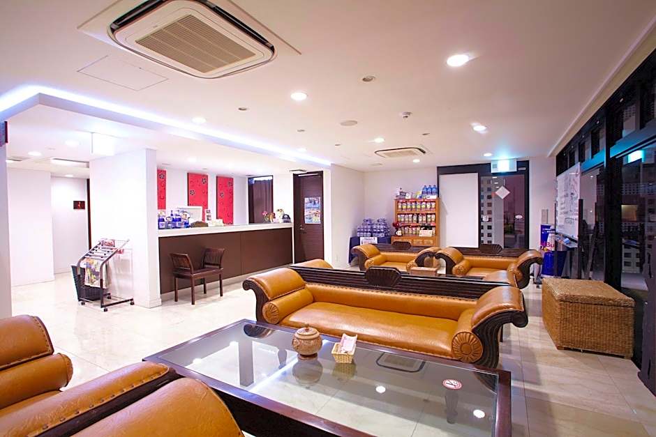 Royal Hotel