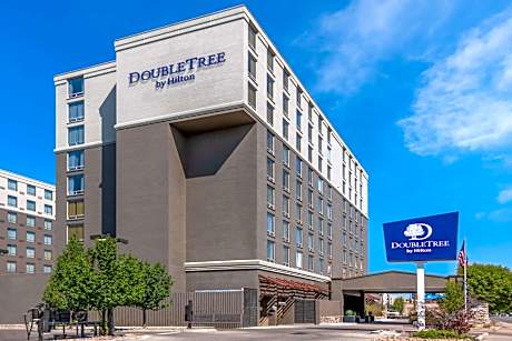 DoubleTree by Hilton Denver Cherry Creek