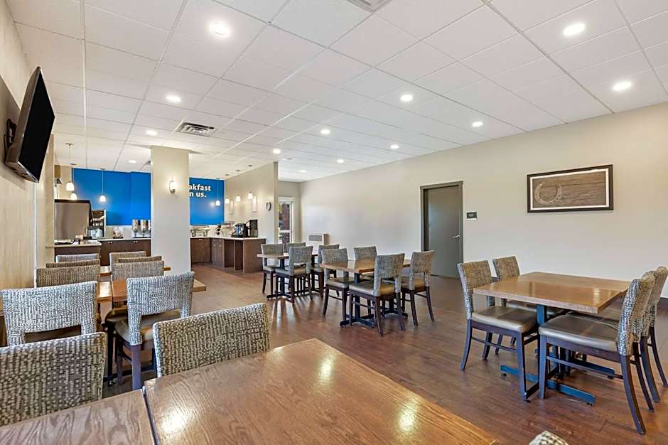 Days Inn by Wyndham Airdrie