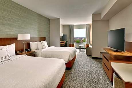 Junior Suite with Two Queen Beds and Sofa Bed - Hearing Accessible