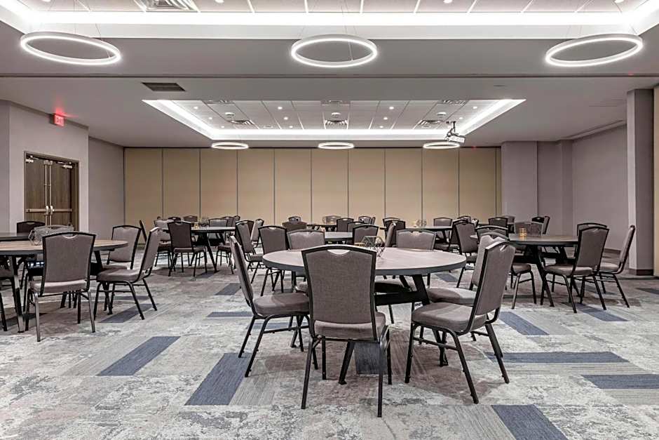 Cambria Hotel Bloomington Mall of America Minneapolis Airport