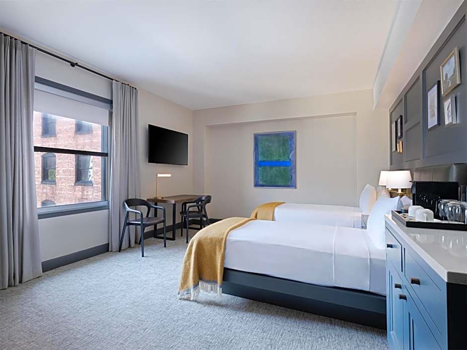 The Sam Houston, Curio Collection By Hilton