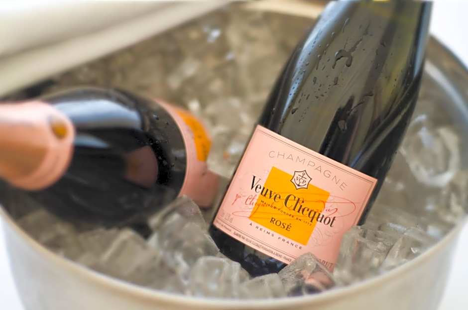 Norfolk Arms Hotel, Ringinglow