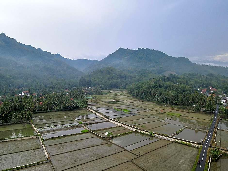Hotel O Desa Wisata Kawasen