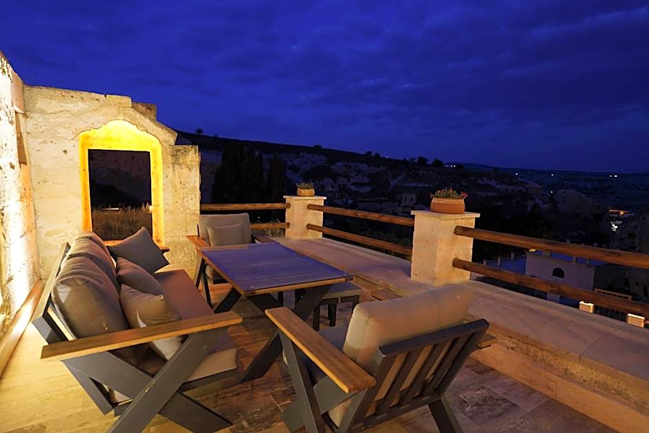 Fairyland Cave Hotel