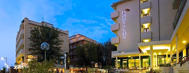 Hotel Nautilus