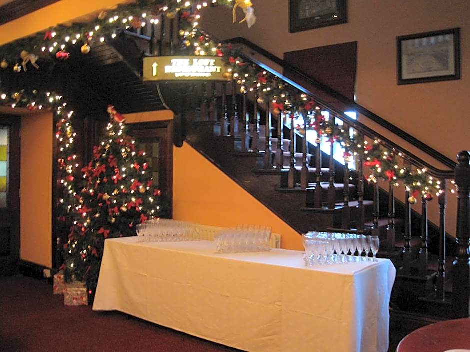 Ashbourne House Hotel