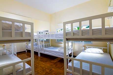 8-Bed Mixed Dormitory Room