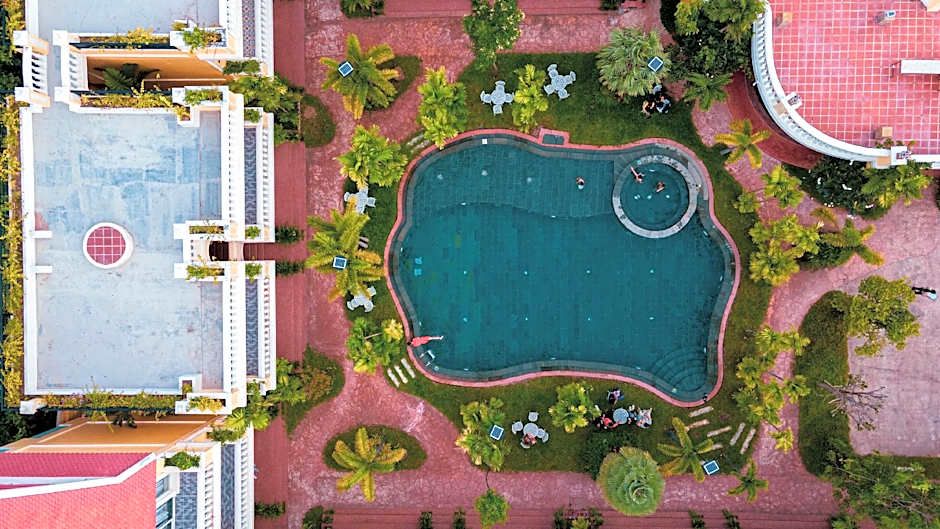 Sokchea Kampot Hotel
