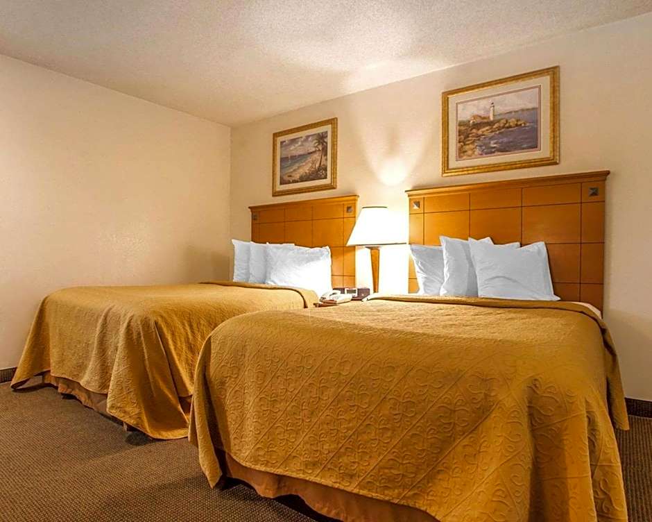 Photo 1 of 4 of 2 Double Beds
