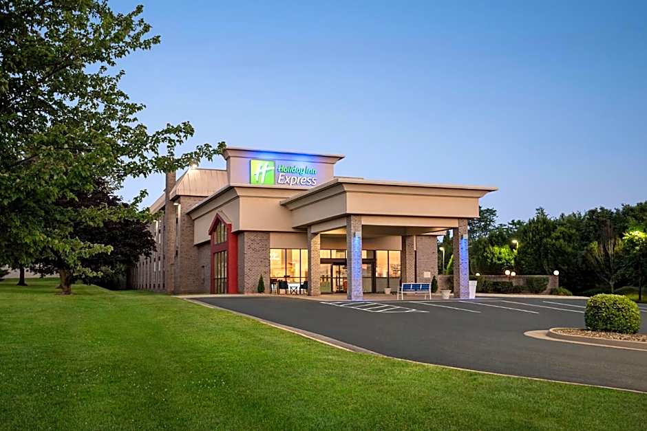 Holiday Inn Express Stephens City By IHG