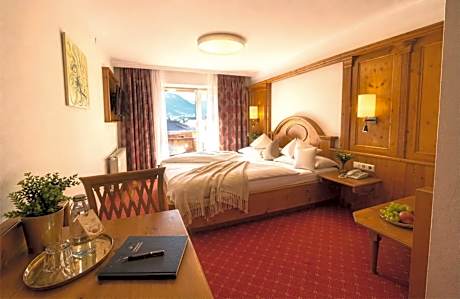 Comfort Plus Double Room with partial Lake View