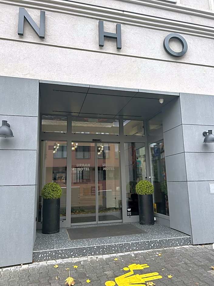 URBAN HOTEL