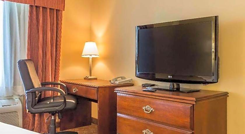 Quality Inn Calera I-65 exit 231