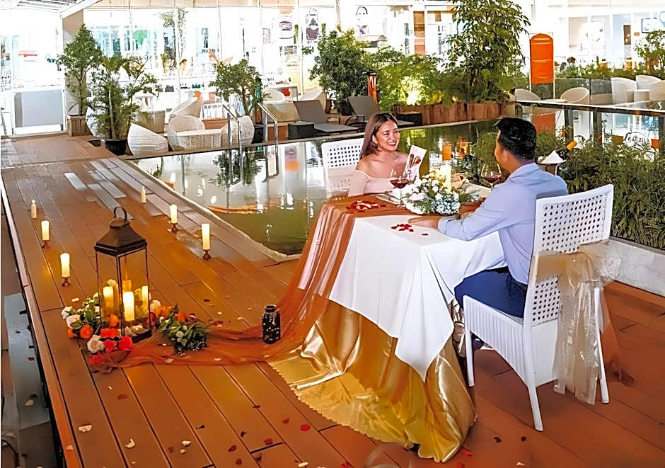 Harris Hotel Batam Center