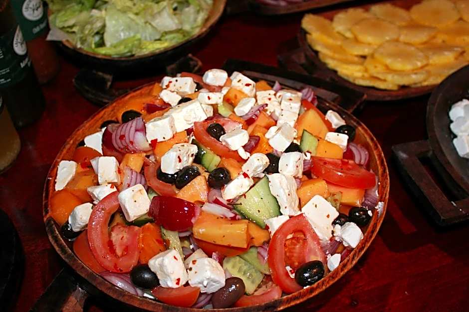 Emdoneni Lodge with Zululand Cat Conservation Project