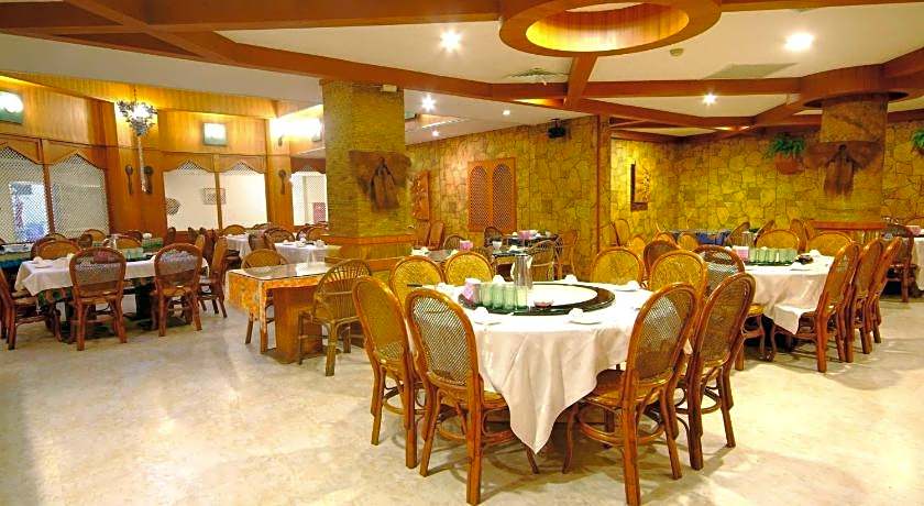 Yawan Hotel
