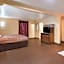 Relax Inn & Suites