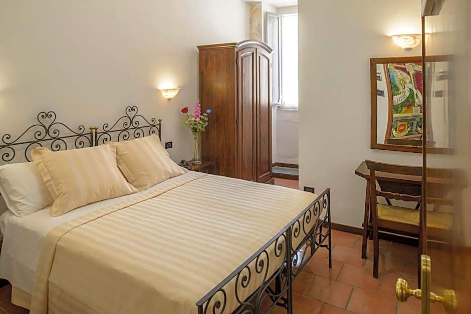 Hotel Porta Marmorea
