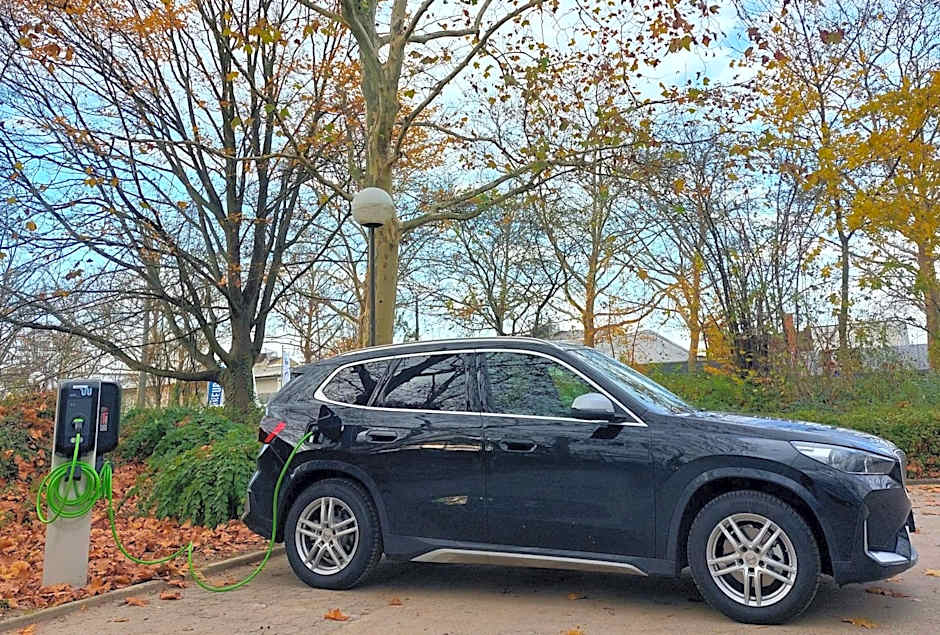 Heinrich Pesch Hotel