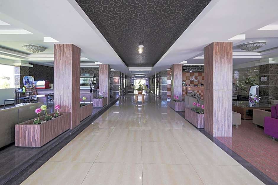 Collection O 499 Princess Keisha Hotel & Convention Center