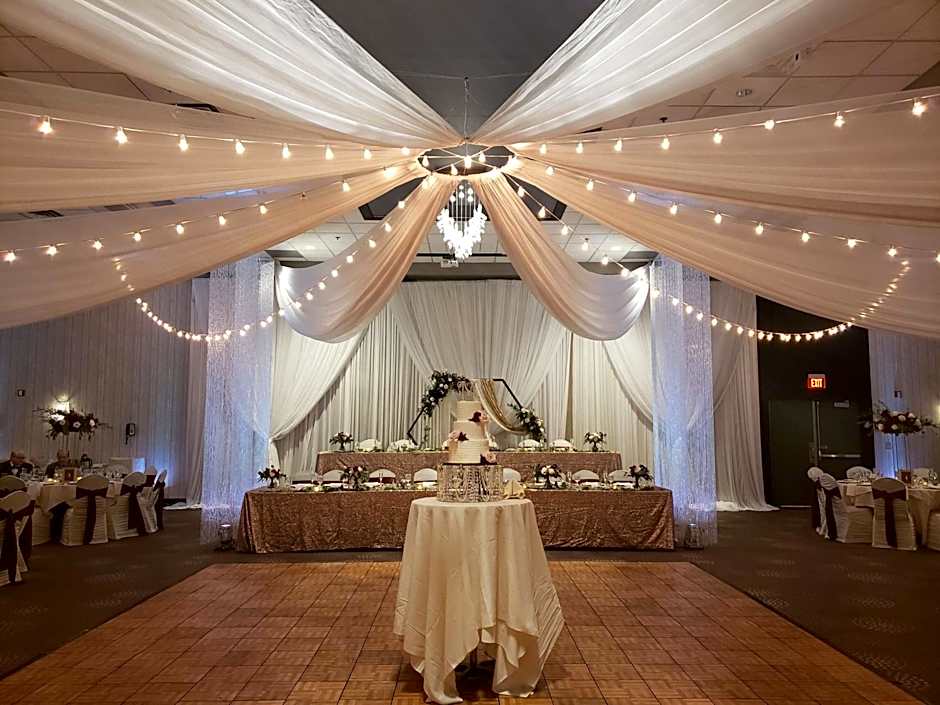 DoubleTree By Hilton Hotel Bloomington