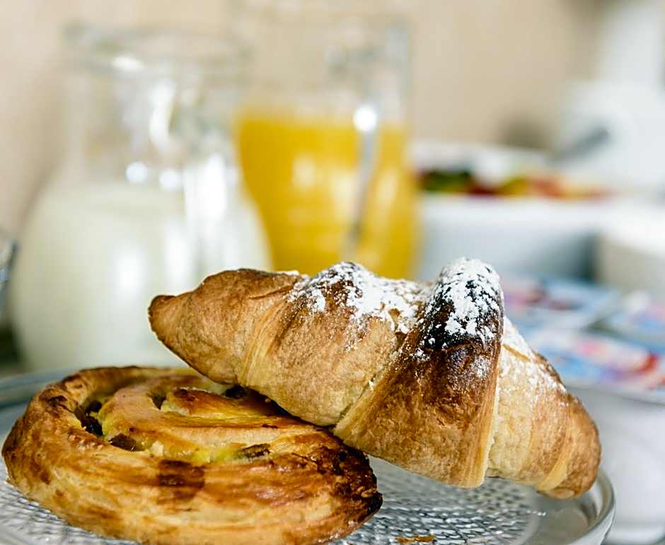 Sunbank House Metro Hotel