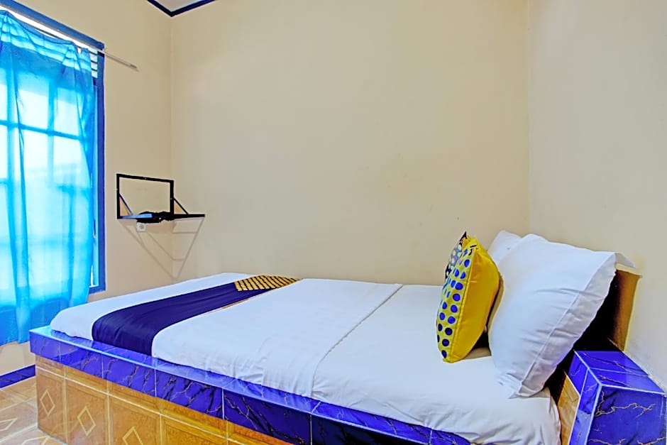 Hotel O New Asembagus 3