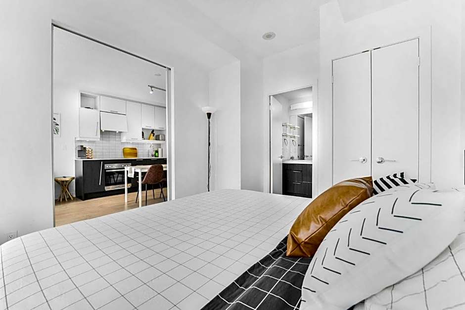 King Bed, Amazing View, Free Parking