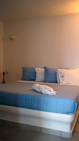 Junior Suite with Courtyard