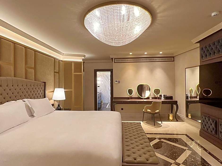 Sofitel Barcelona Skipper