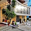 Hotel Cosmos