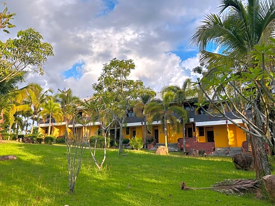 Petpumok Wangnamkhiao Hotel 