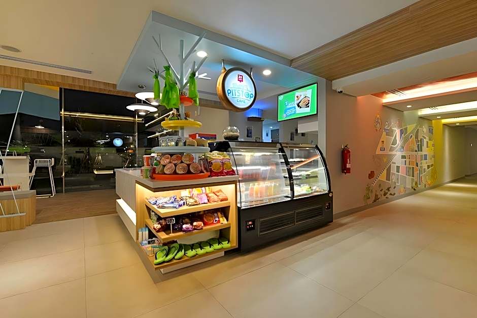 HARRIS Hotel & Conventions Solo