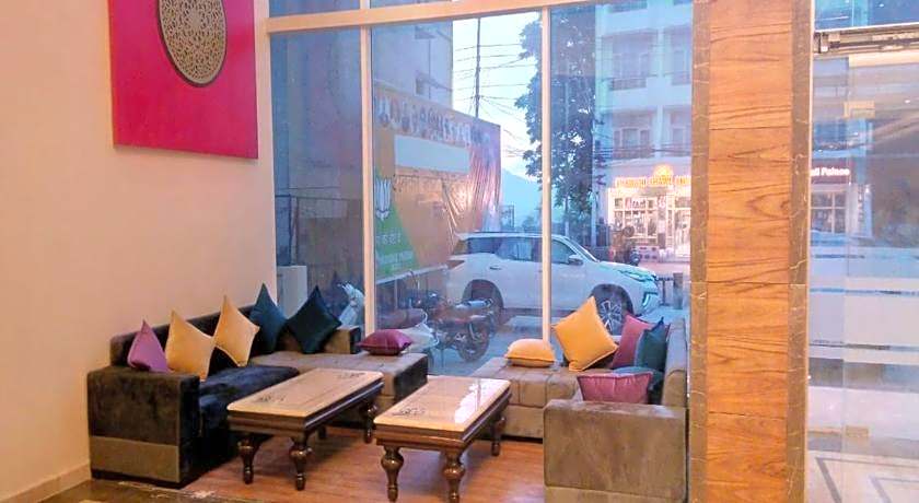 Clarks Inn Suites Katra