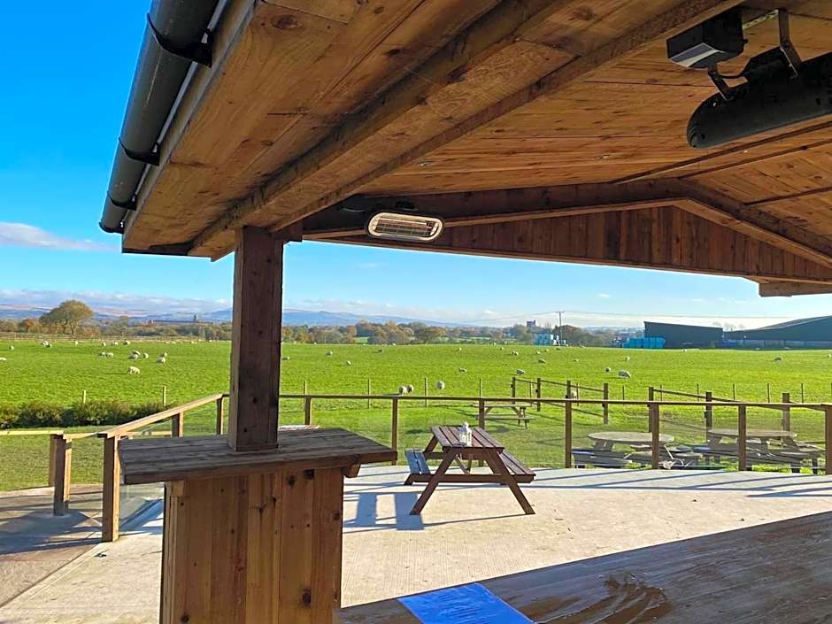 The Hinds Head Hotel