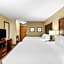 Comfort Inn & Suites Near University of Wyoming