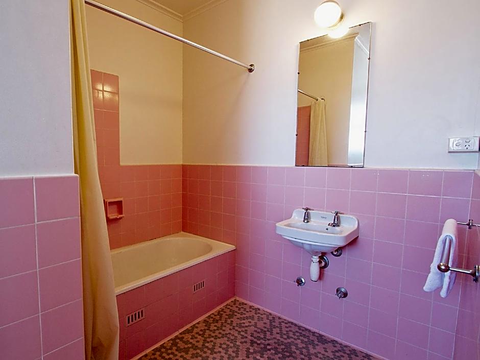 Esplanade Hotel Adelaide