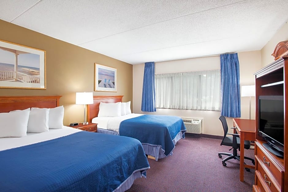 Howard Johnson Hotel by Wyndham South Portland