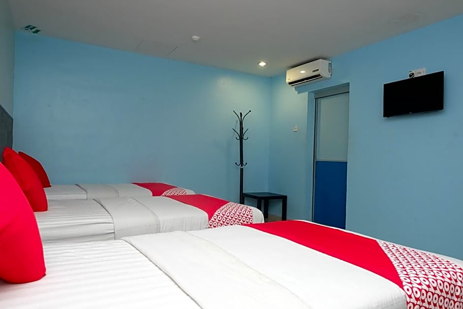 Hotel De' Tees, Masai Utama