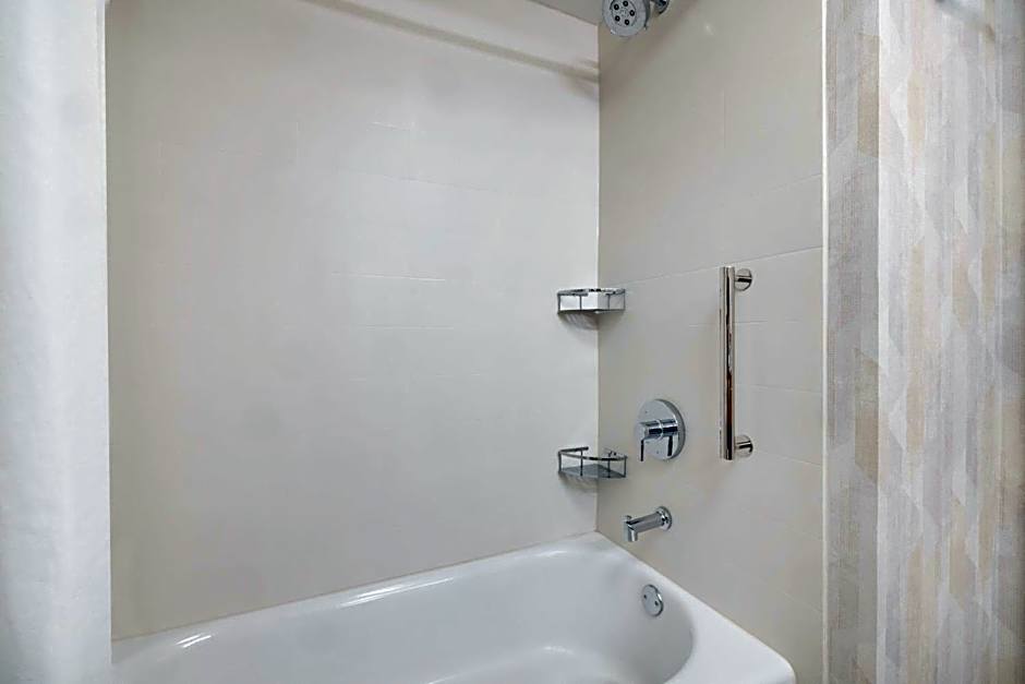 Hampton Inn & Suites Berkshires-Lenox