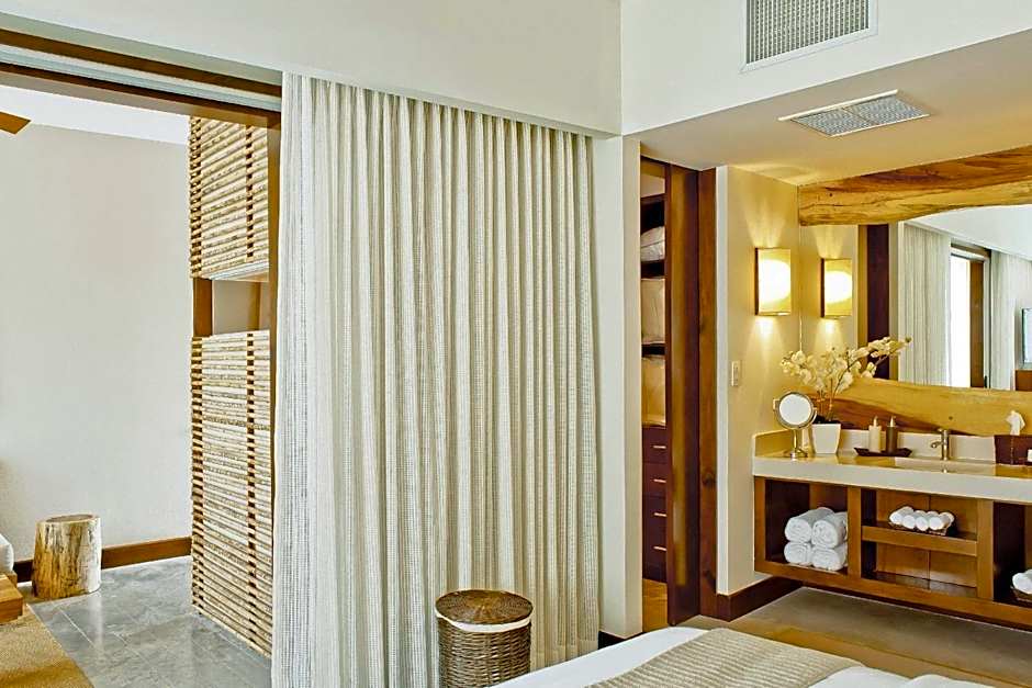 El Mangroove, Autograph Collection by Marriott