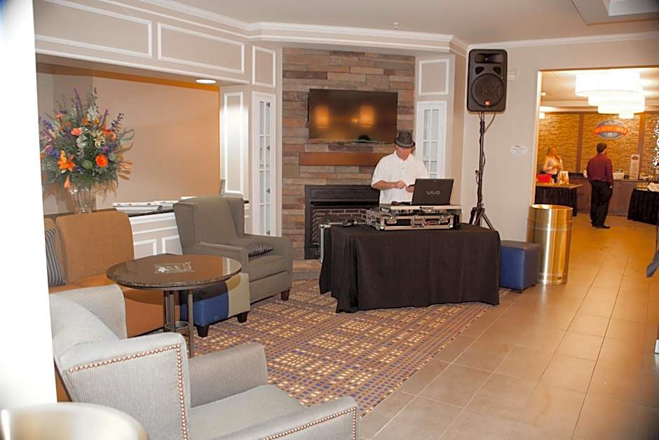 Baymont by Wyndham Erie