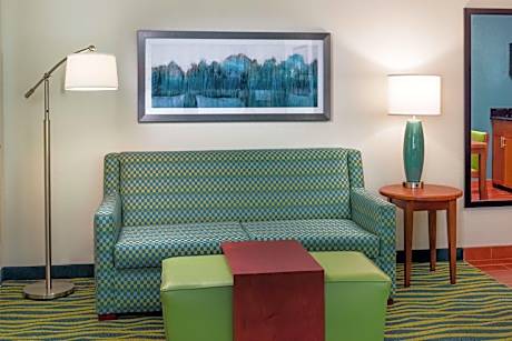 Queen Suite with Two Queen Beds - Mobility Access/Non-Smoking