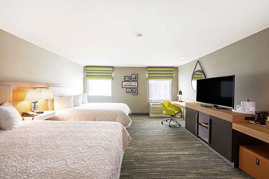 Hampton Inn By Hilton And Suites Seattle-Downtown