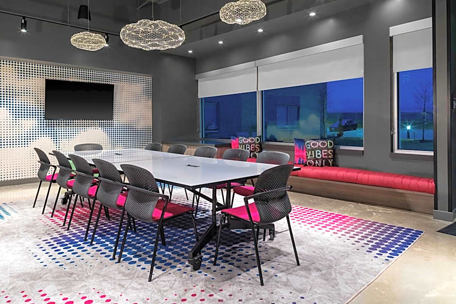 Aloft Dallas Arlington South