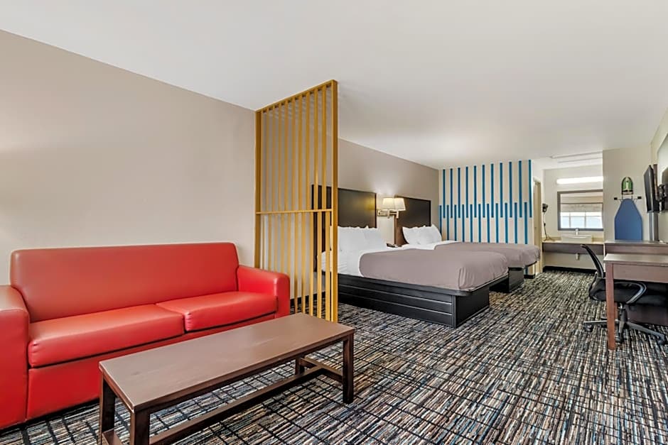 Quality Inn & Suites I-10 Near Fiesta Texas