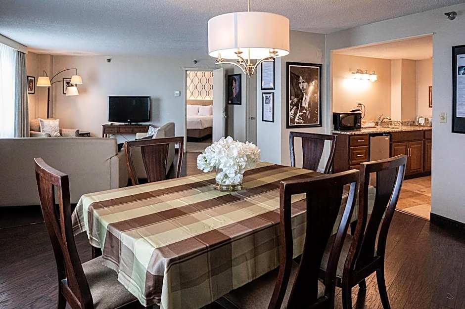 Radisson Hotel Duluth-Harborview