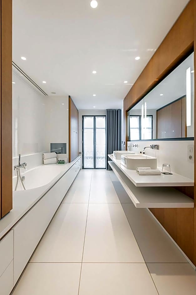 Hotel C2